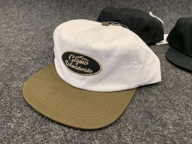 1408180-7 4 st kepsar snapback Gizmo,