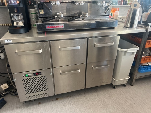 1384491-1 Kylbänk Askerlund 5 lådor