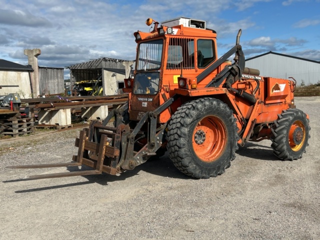 1377989-1 Lastmaskin Volvo BM LM 642, -1983