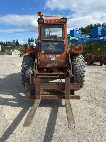 1377989-2 Lastmaskin Volvo BM LM 642, -1983