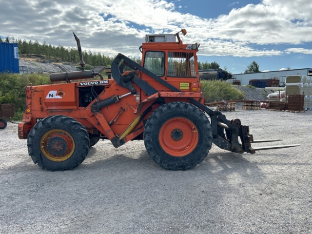 1377989-4 Lastmaskin Volvo BM LM 642, -1983