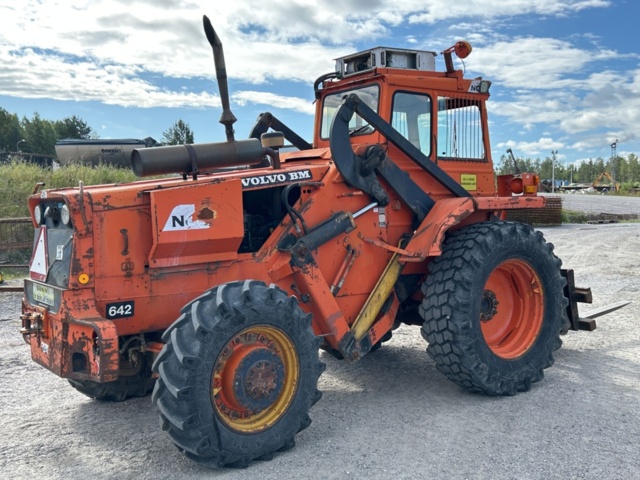 1377989-5 Lastmaskin Volvo BM LM 642, -1983