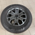 1408189-6 Ford Ranger Wildtrak fälgar med däck Goodyear Wrangler Territory HT