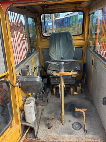 1377989-40 Lastmaskin Volvo BM LM 642, -1983