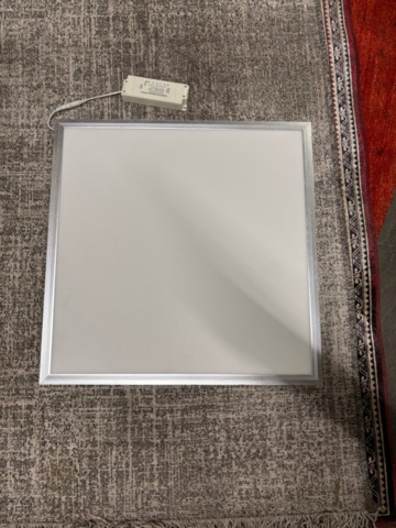 1372430-1 LED-paneler med drivdon – 48W 6000K