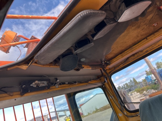 1377989-50 Lastmaskin Volvo BM LM 642, -1983