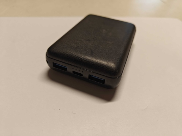 1130296-6 Kasseras Munspel, portabel laddare samt viktsats till gamingmus Kasseras