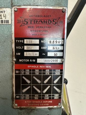 1399766-4 Pillar drilling machine Strands S68 with coordinate table