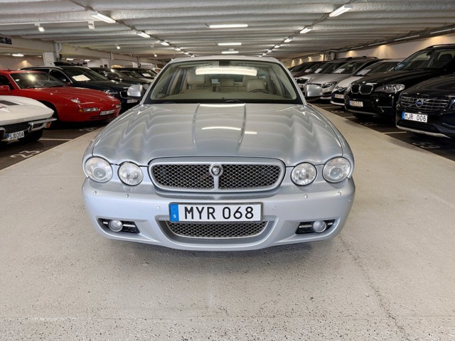 1405259-5 Jaguar XJ 2.7 V6 Automatisk, 207hk, 2008