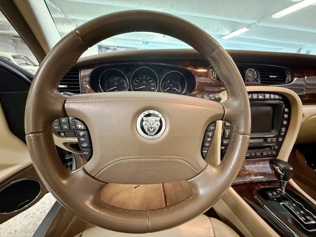 1405259-11 Jaguar XJ 2.7 V6 Automatisk, 207hk, 2008