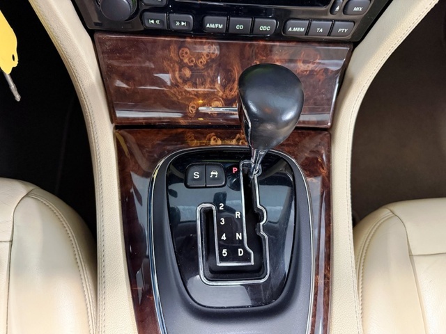 1405259-16 Jaguar XJ 2.7 V6 Automatisk, 207hk, 2008