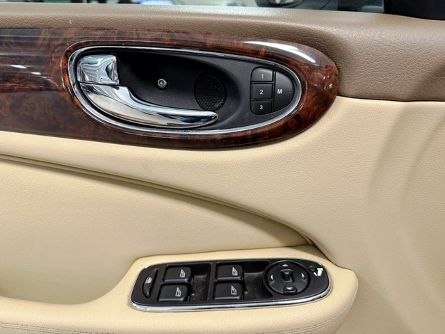 1405259-20 Jaguar XJ 2.7 V6 Automatisk, 207hk, 2008