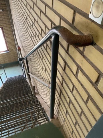 1406304-10 Ståltrappa