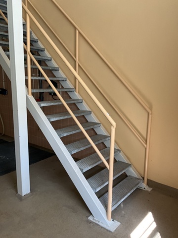 1406307-1 Ståltrappa