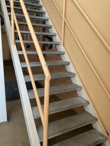 1406307-2 Ståltrappa