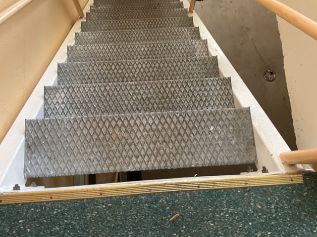 1406307-9 Ståltrappa