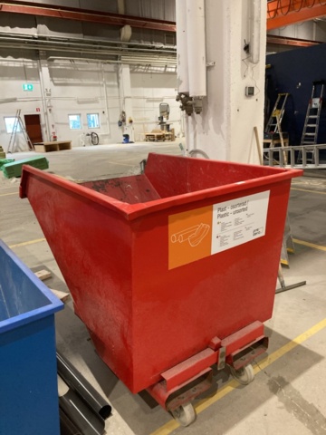 1402824-3 Tippcontainer/ Skrotbinge