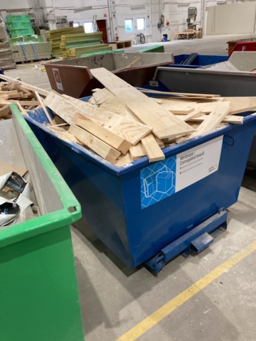1402828-3 Tipper container/ Scrap bin