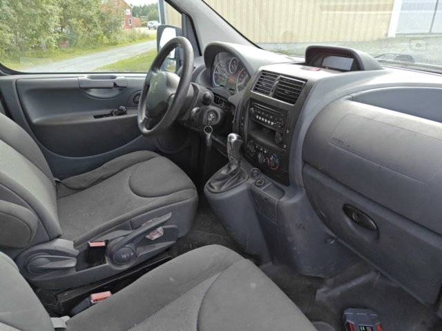 1408191-32 Peugeot Expert Panel Van 1.2t 2.0 HDi Automatisk, 163hk, 2013