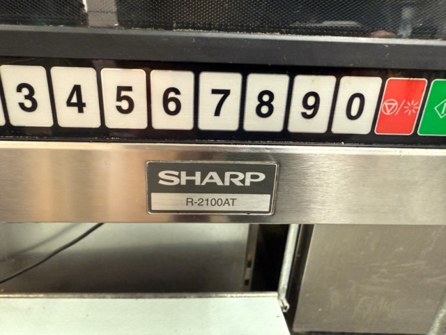 1351762-5 Restaurangmicro Sharp mikrovågsugn, typ R-25AT 2100 W, professionell, touchkontroll