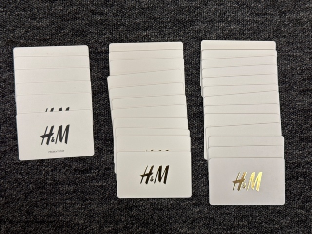 1366975-1 30st H&M presentkort