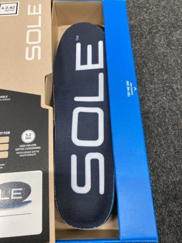 1408351-4 4 st par illäggsulor, Strl US 7