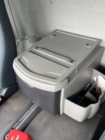 1395429-40 Skåpbil Volvo FL 4*2  Manuell, -2010