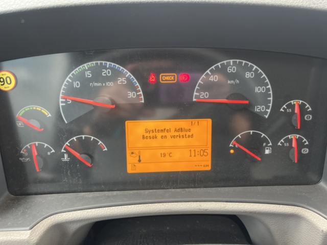 1395429-35 Skåpbil Volvo FL 4*2  Manuell, -2010