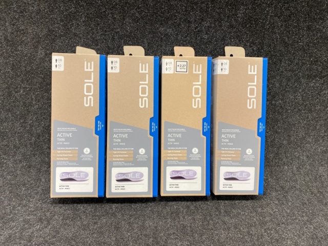 1408359-1 4 st par iläggssulor, Strl US 8