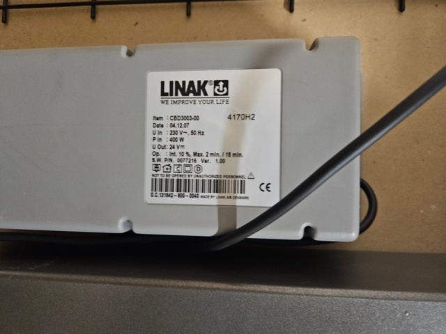 1366979-9 Diverse kontorsmöbler, säkerhetsskåp m.m.