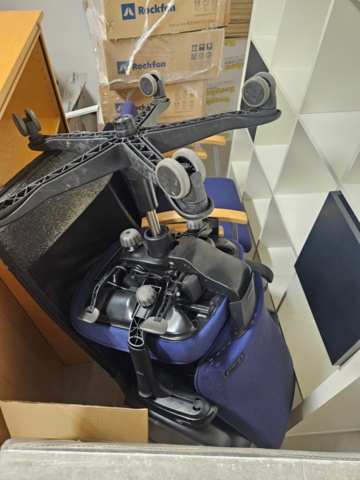 1366979-17 Diverse kontorsmöbler, säkerhetsskåp m.m.