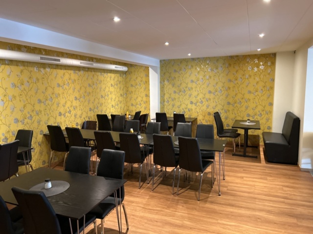 1361083-4 Restaurant furniture - Tables and chairs