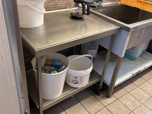 1361102-6 Diskmaskin Wexiödisk WD-6C med in- och utmatningsbänk, korgar och tillbehör