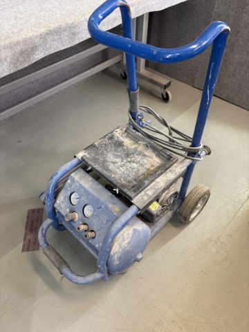 1408404-4 Kompressor på hjul - ScanFast