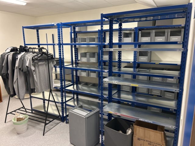 1361141-1 Lagerhyllor och skåp