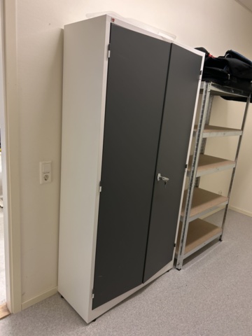 1361141-7 Lagerhyllor och skåp