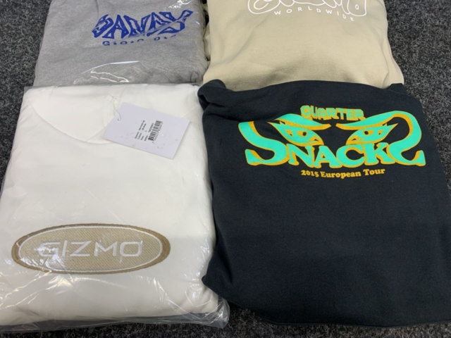 1408938-3 4 st Tröjor, Strl L