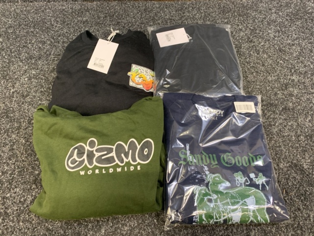 1408939-1 4 st Tröjor, Strl S