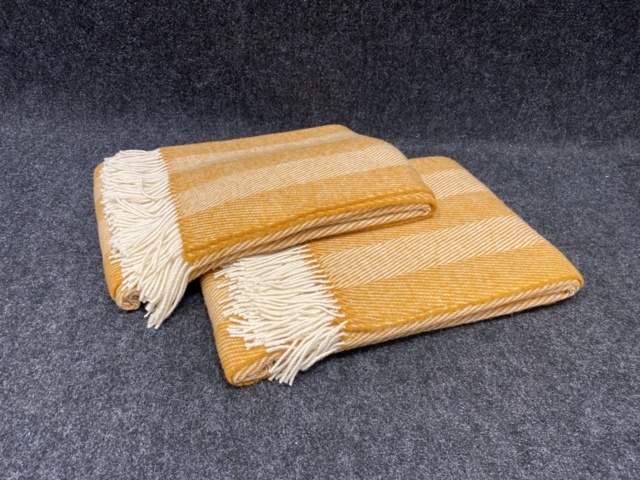 1409698-1 2 st Ullplädar V-Arrowwood, 140x200cm