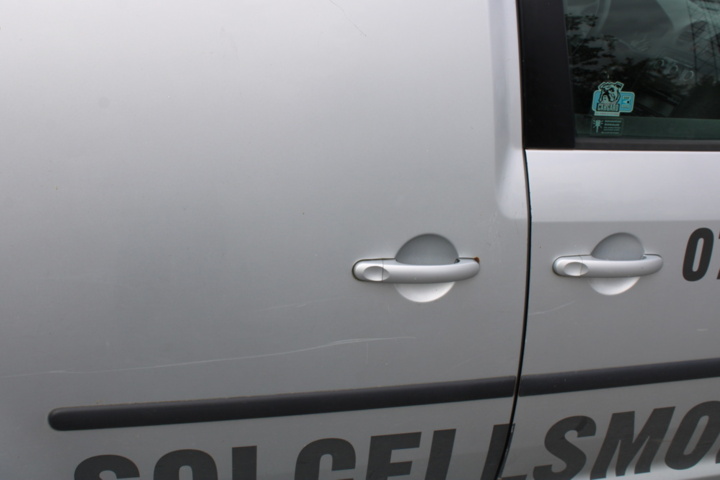 1409879-15 Volkswagen Caddy 1.6 TDI Manuell, 102hk, 2011 (rep. objekt)