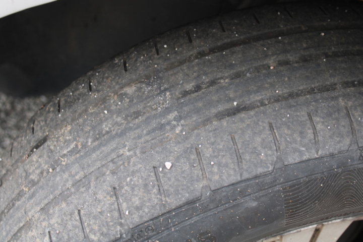 1409879-18 Volkswagen Caddy 1.6 TDI Manuell, 102hk, 2011 (rep. objekt)