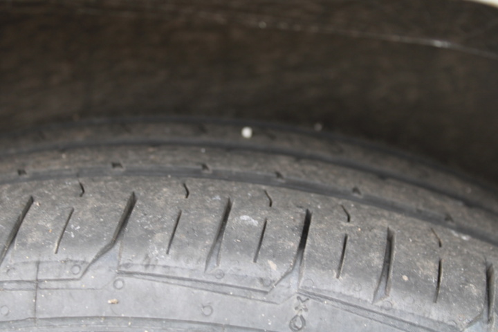 1409879-19 Volkswagen Caddy 1.6 TDI Manuell, 102hk, 2011 (rep. objekt)