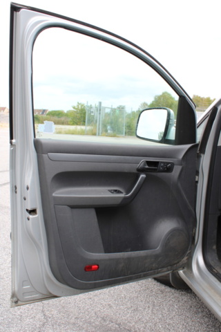 1409879-22 Volkswagen Caddy 1.6 TDI Manuell, 102hk, 2011 (rep. objekt)