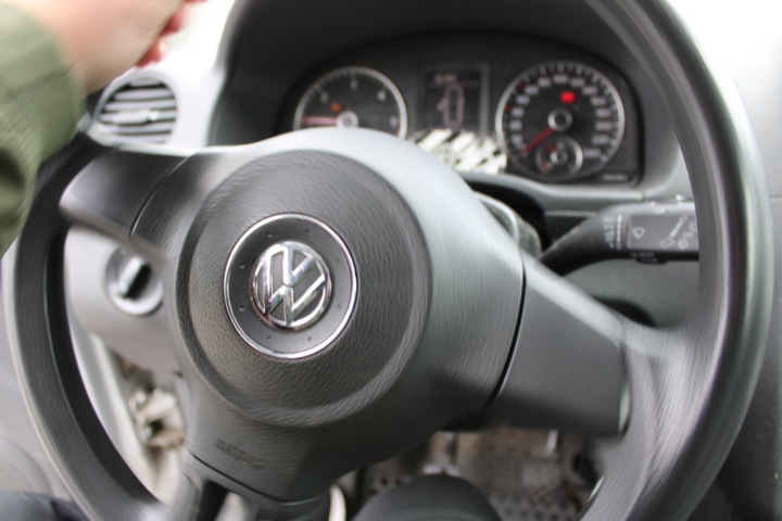 1409879-26 Volkswagen Caddy 1.6 TDI Manuell, 102hk, 2011 (rep. objekt)