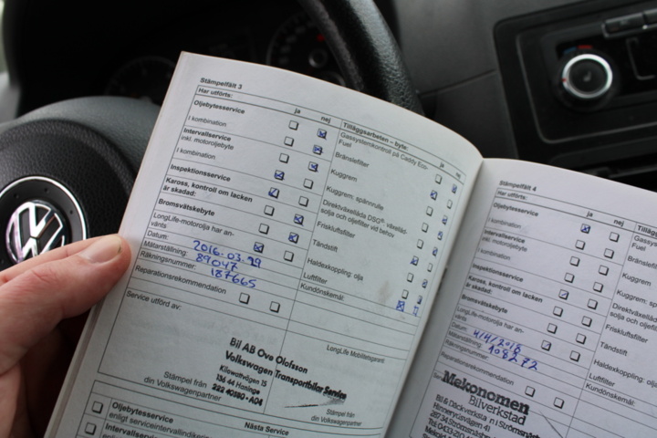 1409879-31 Volkswagen Caddy 1.6 TDI Manuell, 102hk, 2011 (rep. objekt)