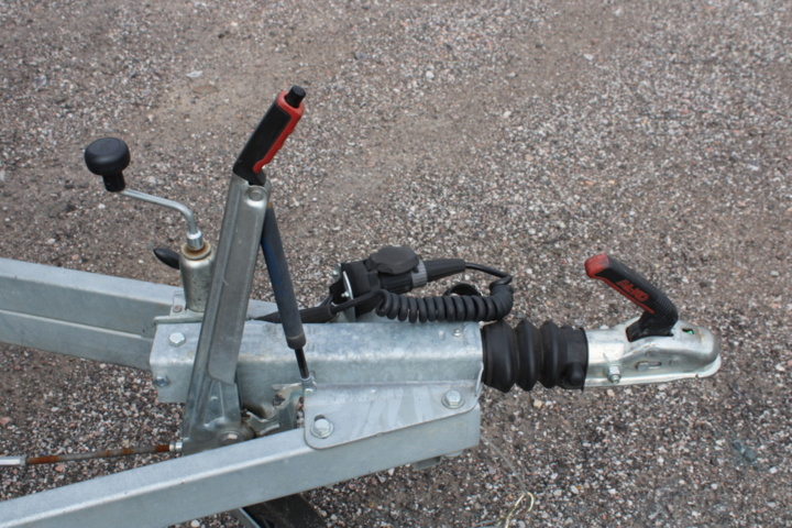 1409880-10 HAKI-aluminiumställning inkl släpvagn -2022