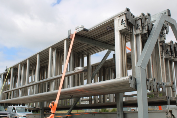 1409880-13 HAKI-aluminiumställning inkl släpvagn -2022