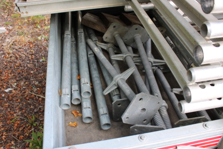 1409880-17 HAKI-aluminiumställning inkl släpvagn -2022