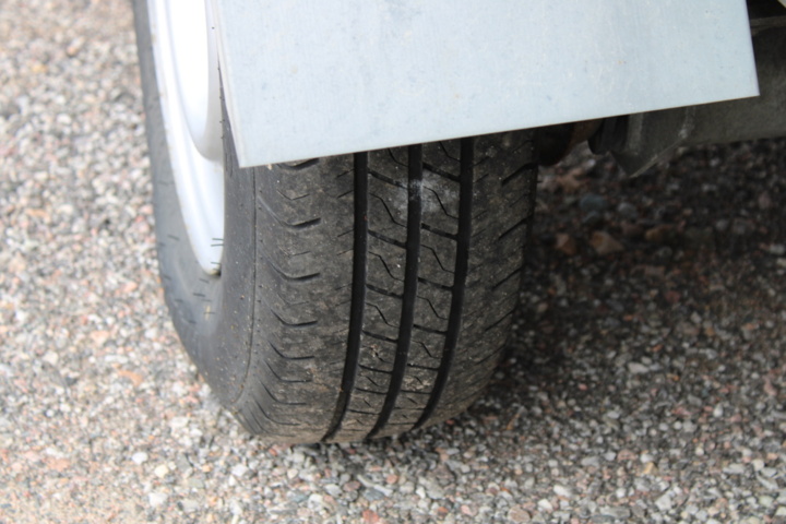 1409881-11 HAKI-aluminiumställning inkl släpvagn -2023