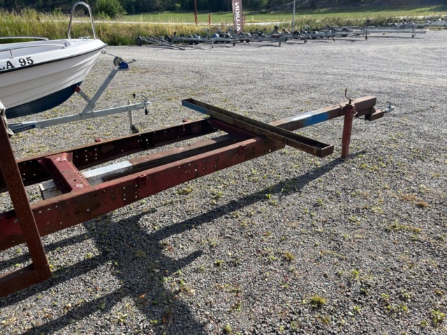 1255330-13 Båtvagn, stor modell